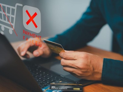 Banki serwisują swoje systemy. W weekend mogą być problemy z płatnościami kartami w Internecie