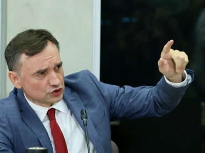 Ziobro może sprzedać nieruchomości. Co oznacza ich obciążenie?