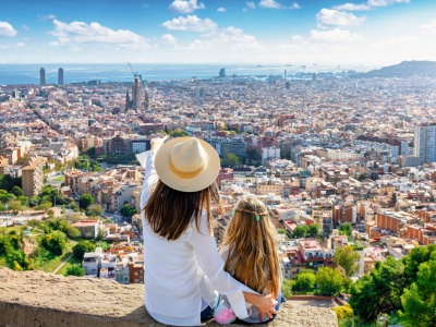 Barcelona bez urlopu❗🔥 Weekend w mieście Gaudiego za 819 PLN (loty + hotel Ibis) 💛😍