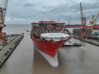 Zwodowano największy na świecie statek do układania kabli