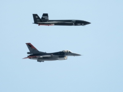 Turcja: Bezzałogowy Bayraktar Kızılelma zasymulował zestrzelenie F-16