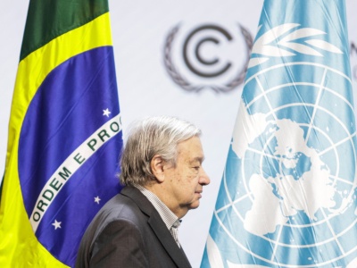 Paliwa kopalne zostają? Wiele krajów grozi zablokowaniem porozumienia kończącego COP30