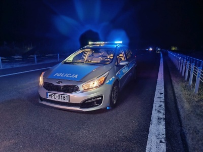 Dachowanie na ekspresówce. Na miejsce jadą służby ratunkowe, są utrudnienia w ruchu