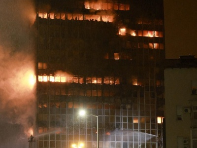 Znany wieżowiec spłonął doszczętnie. Nastolatkowie nagrywali 