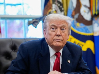 Trump o planie zakończenia wojny: Zełenski musi go polubić albo walczyć