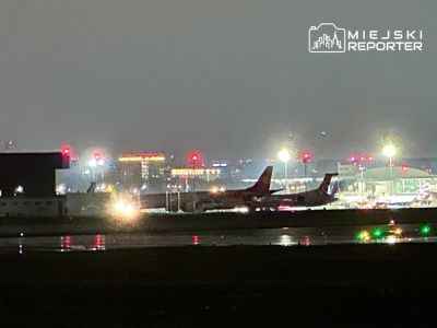 Samolot LOT do Stambułu zgłosił zadymienie. Akcja służb na Lotnisku Chopina