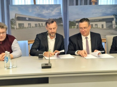 Nowa era ratownictwa w Radomyślu Wielkim. Podpisano umowę na budowę nowej podstacji pogotowia