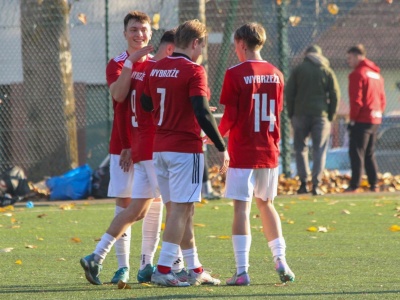 Wielka tradycja i nowy piłkarski projekt. Wybrzeże Gdańsk jesienią podbiło B-Klasę