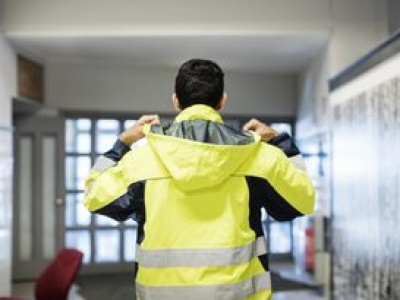 Dodatkowy urlop. Kto może skorzystać z wolnego z powodu siły wyższej?