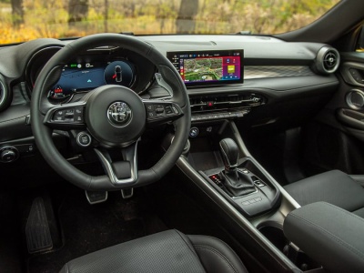 Tańszy od BMW X1 o 15 400 zł i robi 1200 km na baku. To propozycja premium dla oszczędnych