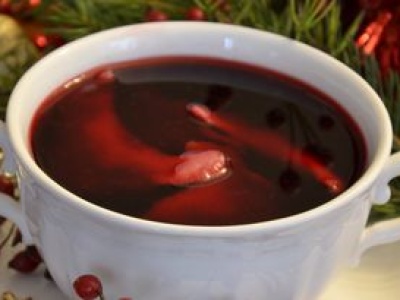 Do wigilijnego barszczu wrzucam kilka sztuk. Doskonale uzupełniają brak wędzonki i podbijają smak