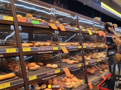 Dietetyk poleca ten chleb z Biedronki. Prosty skład i niska cena