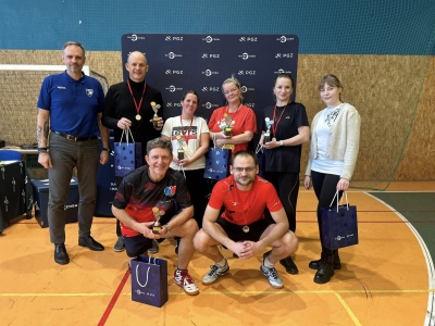 Odbijali piłeczki ping-pongowe w szczytnym celu. Dobroczynna akcja Polskiej Grupy Zbrojeniowej