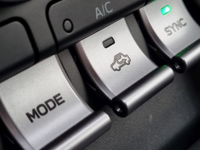 Ten przycisk może uratować cię przed smrodem. Ale tylko jeśli użyjesz go właściwie