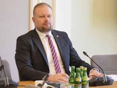 Poseł Zembaczyński: „Gorące pozdro dla miłośników hip-hopu”