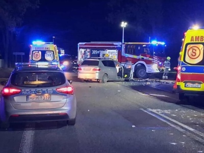 Kierowca zakleszczony, wzywano LPR. Groźny wypadek pod Siedlcami