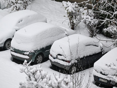 Część Polski pod śniegiem. Strażacy odbierają setki zgłoszeń. Problem z prądem