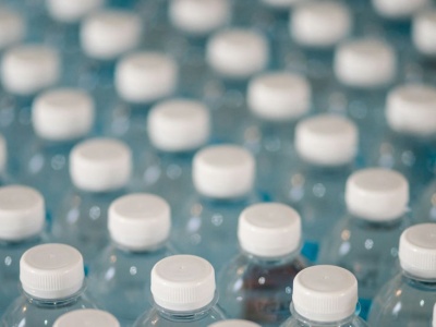 System kaucyjny a syropy do saturatorów. Wyjaśniamy