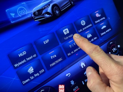 Kierowcy ignorują tę funkcję i wjeżdżają na myjnię. A potem...