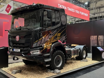 Czarny ciągnik od Tatry. Nowa propozycja producenta z Czech