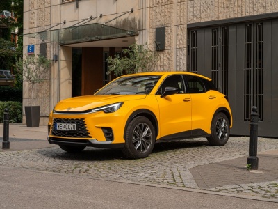 Lexus LBX w wyprzedaży rocznika 2025: Okazja, która łączy luksus z oszczędnościami