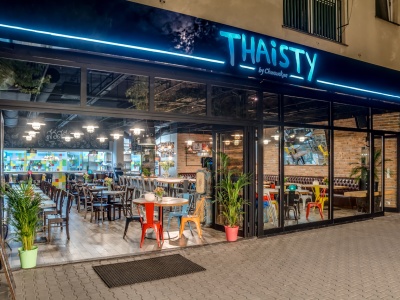 ZDM chce ponad 700 tys. zł za nielegalny szyld przy pl. Bankowym. Właściciel tajskiej restauracji obawia się bankructwa