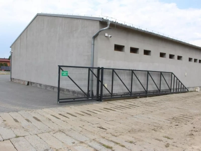 Rolnicy: nie możemy postawić obory ani magazynu. Wszystko przez nowe przepisy