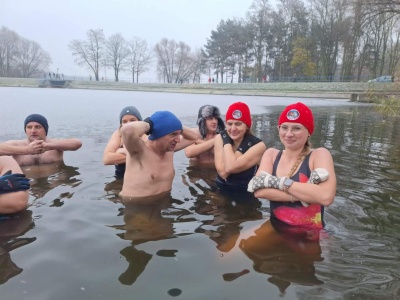 Magia zimy i energia morsów! (ZDJĘCIA)