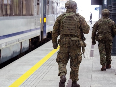 Alarm na torach w Koszalinie. Maszynista dostrzegł podejrzany element. Wiadomo, co to