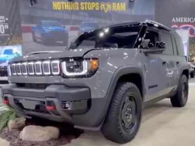 W sieci wrze po nagraniu, na którym twórcy pokazują niedoróbki w najnowszym modelu marki Jeep