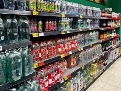 Porozmawiałem z ludźmi o butelkomatach. Wielkie sieci przegięły