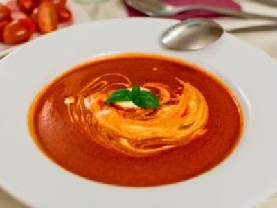 Dodaję do zupy pomidorowej zamiast śmietany i jogurtu. Wychodzi gęsta i kremowa