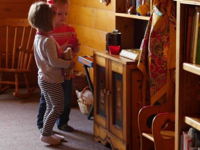 Nie zmuszaj dziecka do dzielenia się. Wypróbuj ten sposób i samo zrozumie, że warto