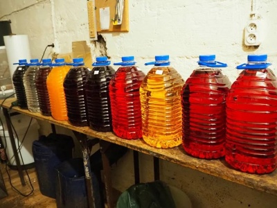 Skarbówka ostrzega przed kupowaniem alkoholu na bazarach. Ruszają kontrole