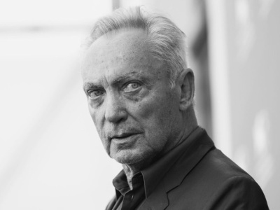 Udo Kier nie żyje. Świat kultury w żałobie po legendarnym aktorze