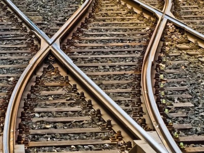 Śmiertelny wypadek na torach w Tczewie. Nie żyje 12-letnie dziecko