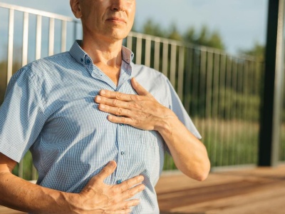 Alzheimer atakuje nie tylko mózg. Nowe badania: wpływa także na serce