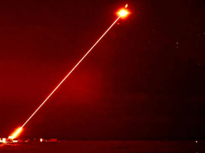 Laser DragonFire strąca drony pędzące 650 km/h. Koszt strzału? 13 dolarów