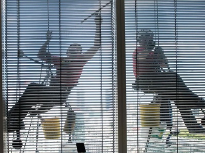 Niemiła niespodzianka z rynku pracy: wynagrodzenia rosną najwolniej od blisko 5 lat. Hotele i restauracje płacą najgorzej