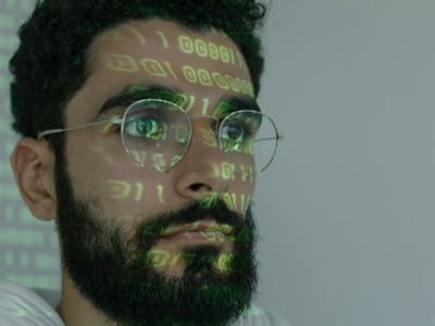 Merck uruchamia superkomputer HPC, który przyspieszy badania w naukach przyrodniczych i medycynie