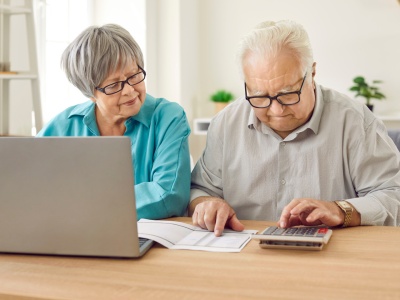 Podwójna emerytura tylko dla wybranych roczników. Pechowcy urodzili się miesiąc za wcześnie