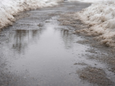 Gwałtowna odwilż po mocnym ataku zimy. IMGW ostrzega