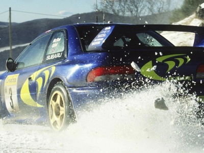 Mandat za drift: co w 2025 roku grozi za jeżdżenie bokiem? Przeczytaj zanim ruszysz na parking