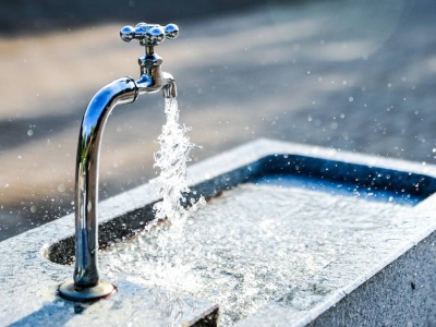 Bakterie coli w gdyńskim wodociągu. Ostrzegają mieszkańców, są specjalne zalecenia