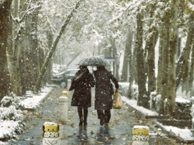 Pogoda na 14 dni. Mróz trzyma, ale nie chowajcie jesiennych płaszczy