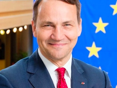 Radosław Sikorski „wujek dobra rada” z MSZ
