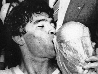 To już pięć lat od jego śmierci. Wspominamy legendarnego Diego Armando Maradonę