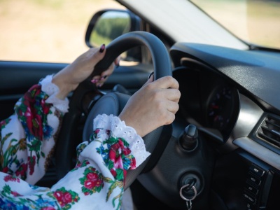 Mały detal ratował portfel kierowcy. Dziś z tego rozwiązania można korzystać w starszych autach