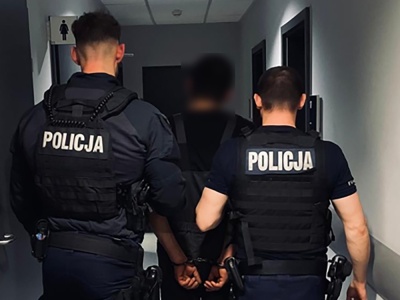 Uciekł z miejsca kolizji i ma cztery zakazy prowadzenia. Obywatel Kazachstanu zatrzymany