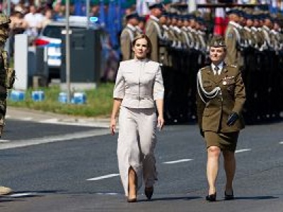 Pierwsza dama będzie miała specjalną obsługę? W Sejmie jest projekt zakładający, że dostanie dodatkowe 800 tys. zł